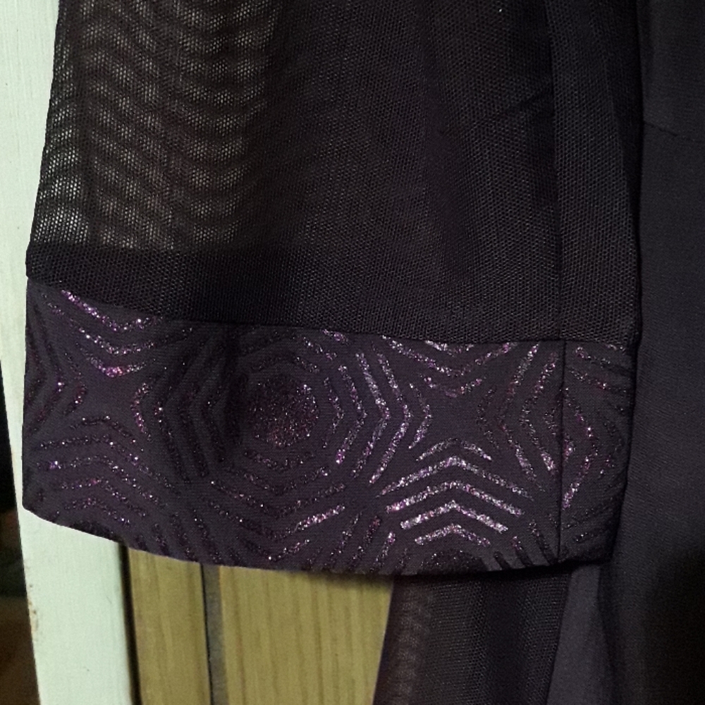 Brand new plum three piece pants suit soft materia - Picture 3 of 8